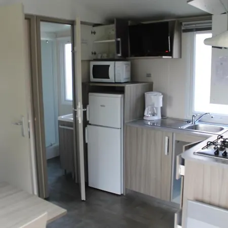 Des Roses Camping 4*