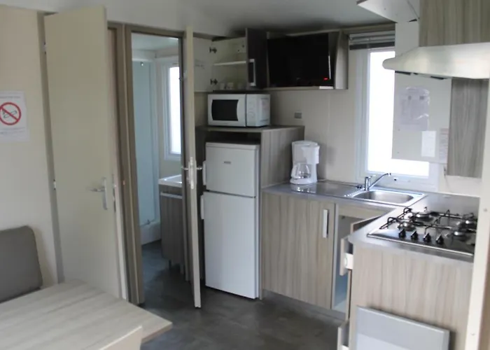 Des Roses Kemping 4*